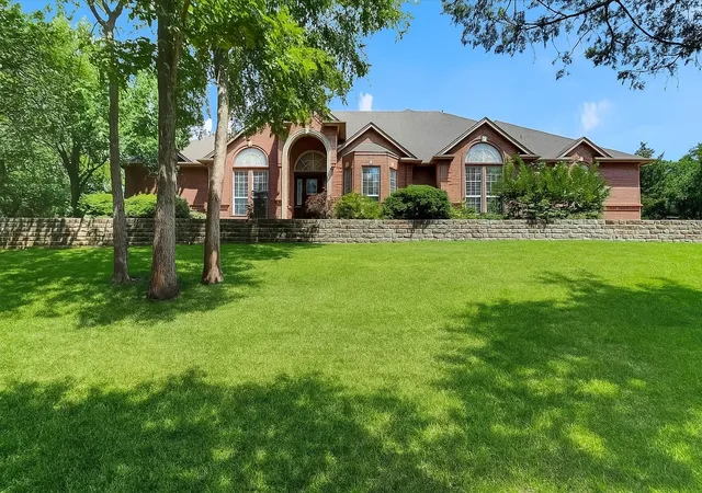 Homes for sale in Midlothian, TX | 6420 Shady Oaks Ln, Midlothian, TX 76065 | MLS# 21296243