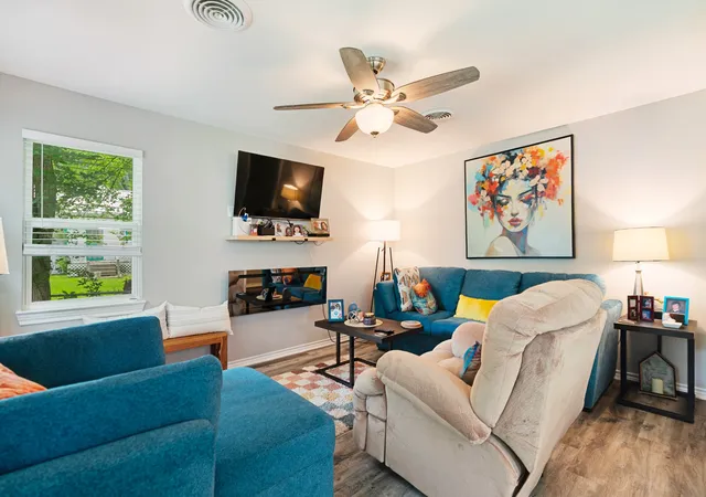 Photo 4 of Single family home for sale at 2435 Hubbard St, Paris, TX 75460 | MLS# 21294814 | Listing updated on 2026-07-09