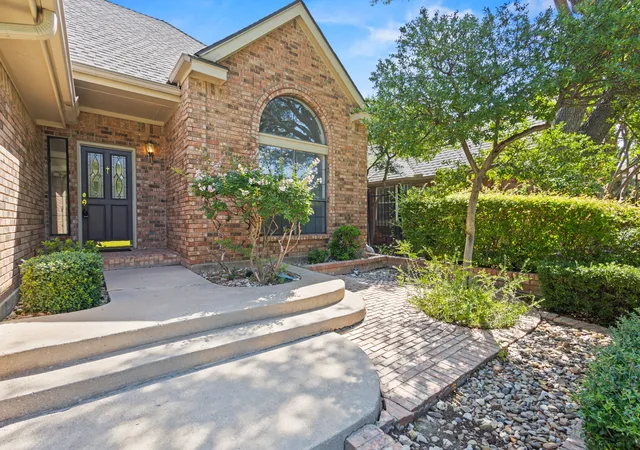 Photo 2 of Single family home for sale at 1804 Seminary Dr, Plano, TX 75075 | MLS# 21292300 | Listing updated on 2026-08-19