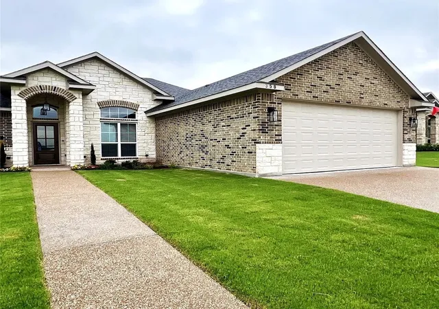 Homes for sale in Robinson, TX | 358 Frederick Dr, Robinson, TX 76706 | MLS# 21296275