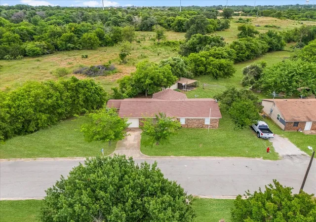 Homes for sale in Weatherford, TX | 110 Lora Ln, Weatherford, TX 76088 | MLS# 21244013