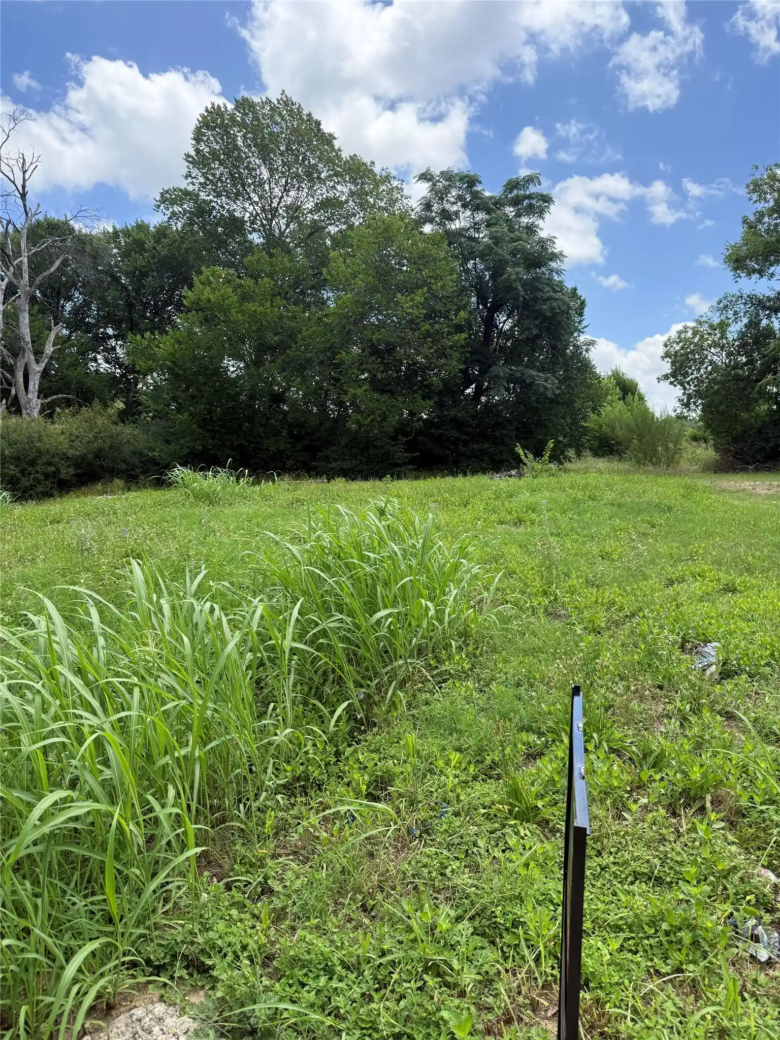 Photo 1 of Land for sale at 1151 Freeman St, Fort Worth, TX 76104 | MLS# 21296389 | Listing updated on 2026-06-10