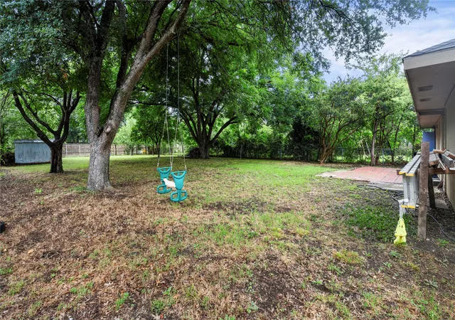 Homes for sale in Garland, TX | 1121 Sam Houston Dr, Garland, TX 75042 | MLS# 21295989
