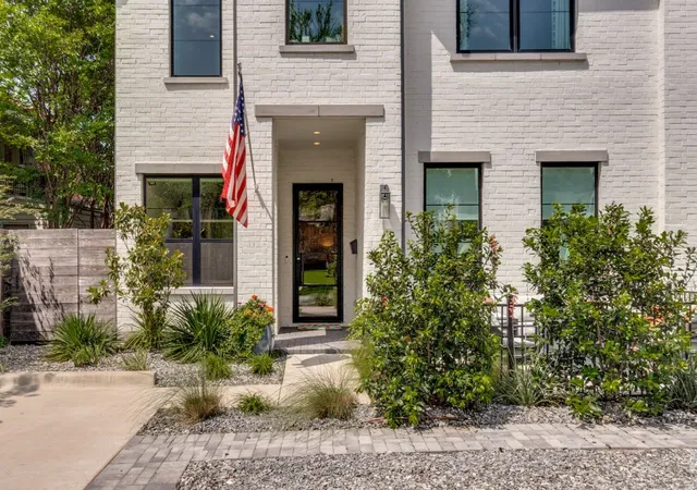 Homes for sale in University Park, TX | 4426 University Blvd, University Park, TX 75205 | MLS# 21295110