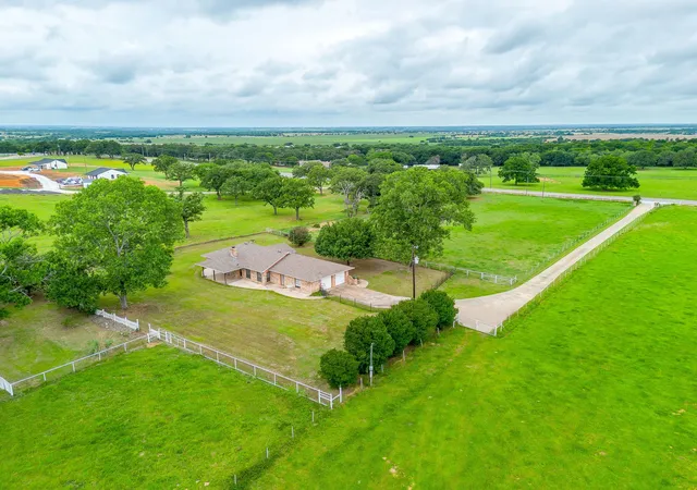 Photo 3 of House for sale at 1288 Fm 67, Covington, TX 76636 | MLS# 21296331 | Listing updated on 2026-07-13