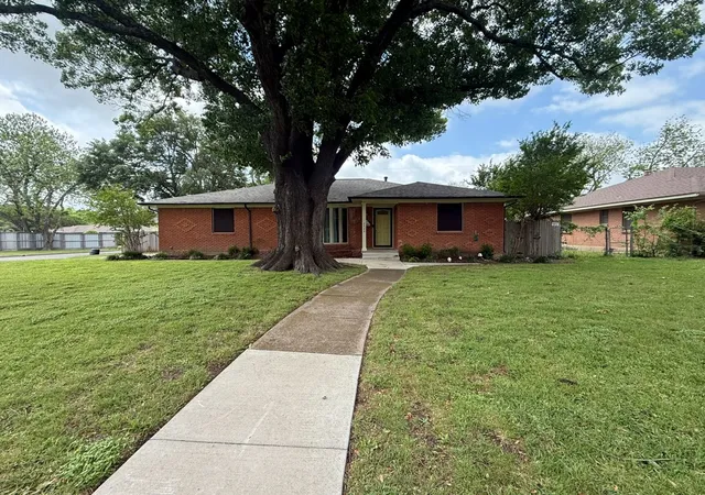 Photo 1 of Single family home for sale at 2424 Dorrington Dr, Dallas, TX 75228 | MLS# 21287516 | Listing updated on 2026-08-28