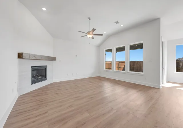 Photo 3 of Single family home for sale at 1728 Nesting Robin Ln, Krum, TX 76249 | MLS# 21296442 | Listing updated on 2026-09-24