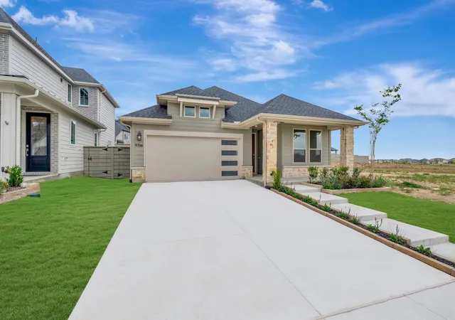 Photo 1 of Single family home for sale at 11736 Edgewood Dr, Justin, TX 76247 | MLS# 21296462 | Listing updated on 2026-08-20