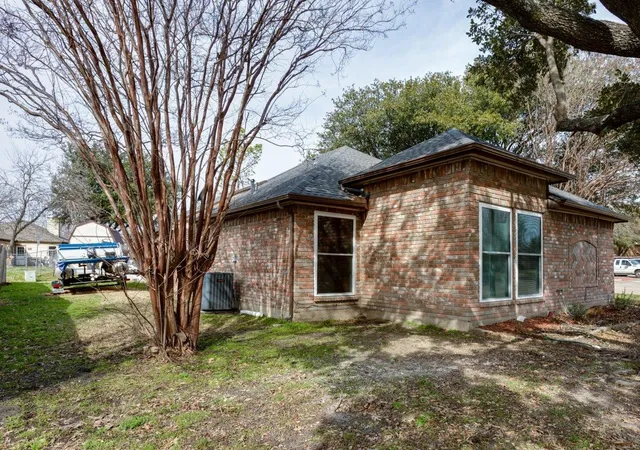 Photo 2 of Single family home for sale at 613 Purple Sage Trl, Mesquite, TX 75149 | MLS# 21296501 | Listing updated on 2026-08-27