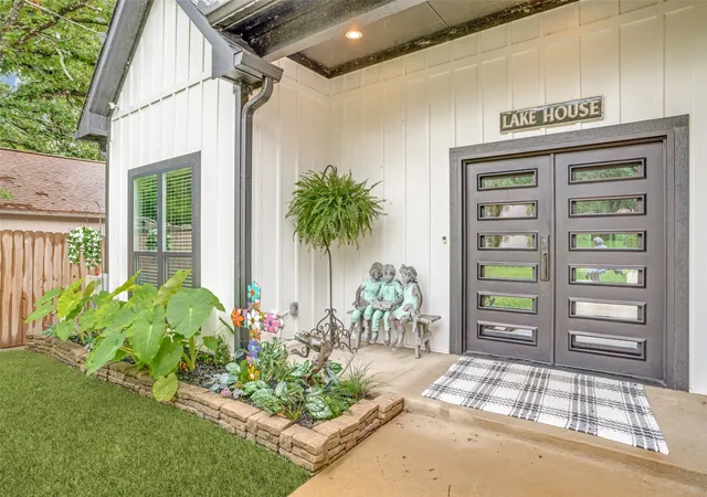 Photo 3 of Single family home for sale at 109 Autumn Wood Trl, Gun Barrel City, TX 75156 | MLS# 21275972 | Listing updated on 2026-08-25