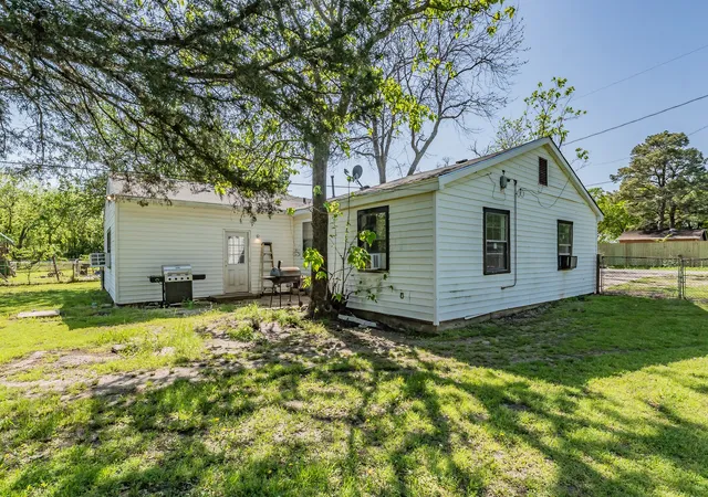 Homes for sale in Seagoville, TX | 104 Bowers St, Seagoville, TX 75159 | MLS# 21296525