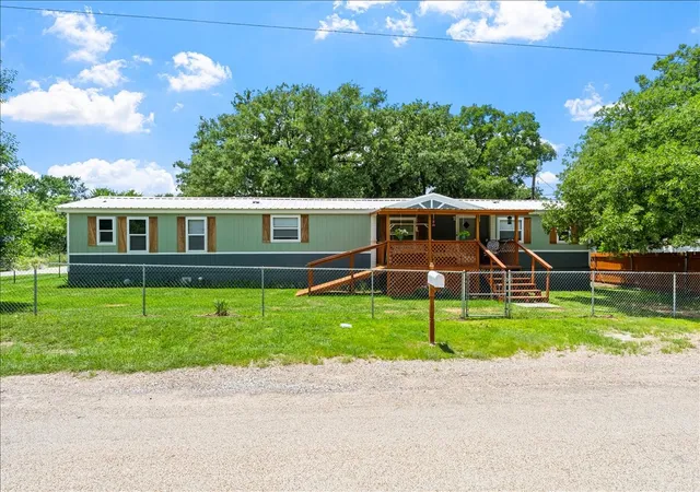 Single family home for sale at 479 Live Oak Loop, Whitney, TX 76692 | MLS# 21295889