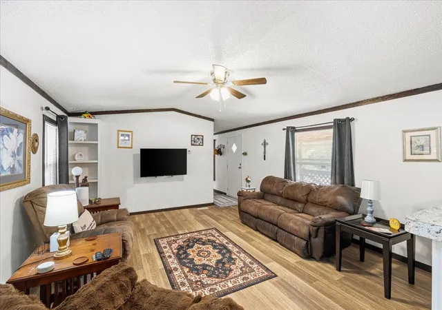 Homes for sale in Whitney, TX | 479 Live Oak Loop, Whitney, TX 76692 | MLS# 21295889