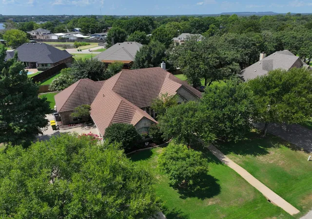 Photo 3 of Sale Pending at 3722 Cove Timber Ave, Granbury, TX 76049 | MLS# 21296595 | Listing updated on 2026-07-16