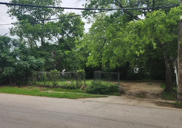 Land for sale at 115 E Pembroke Ave, Dallas, TX 75203 | MLS# 21291732
