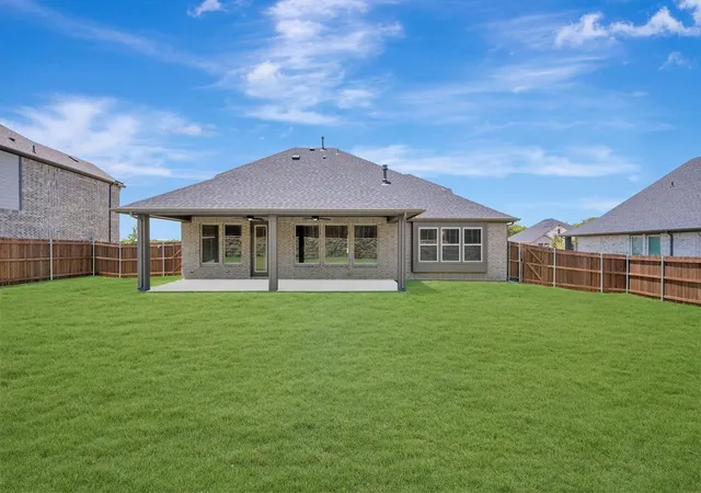Photo 3 of Sale Pending at 2704 Stowe Pl, Mansfield, TX 76063 | MLS# 21296627 | Listing updated on 2026-08-27