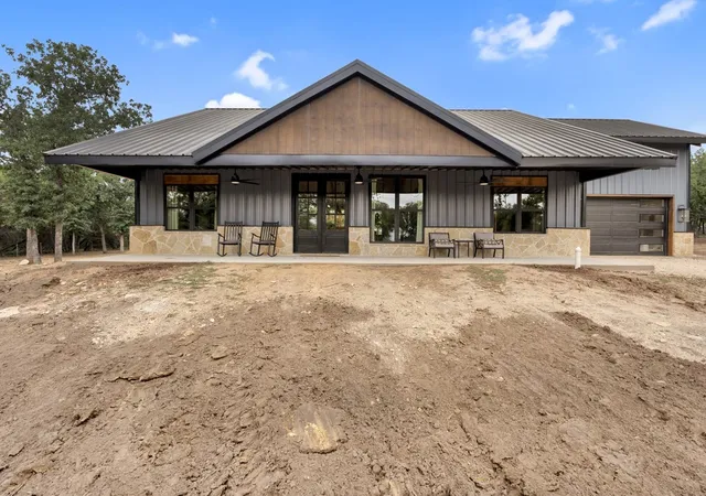 Homes for sale in Tolar, TX | 9175 Mc Arthur Ct, Tolar, TX 76476 | MLS# 21288566