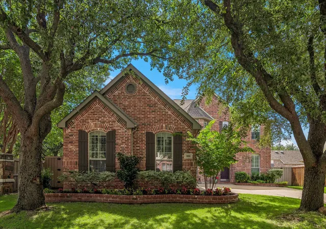 Photo 2 of Sale Pending at 901 Niblick Ct, Mc Kinney, TX 75072 | MLS# 21296355 | Listing updated on 2026-07-18