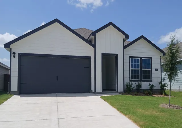 Photo 1 of Single family home for sale at 220 Whispering Pine Dr, Royse City, TX 75189 | MLS# 21296714 | Listing updated on 2026-10-02