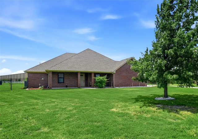 Photo 1 of Single family home for sale at 2757 Purple Sage Trl, Fort Worth, TX 76179 | MLS# 21289794 | Listing updated on 2026-07-04