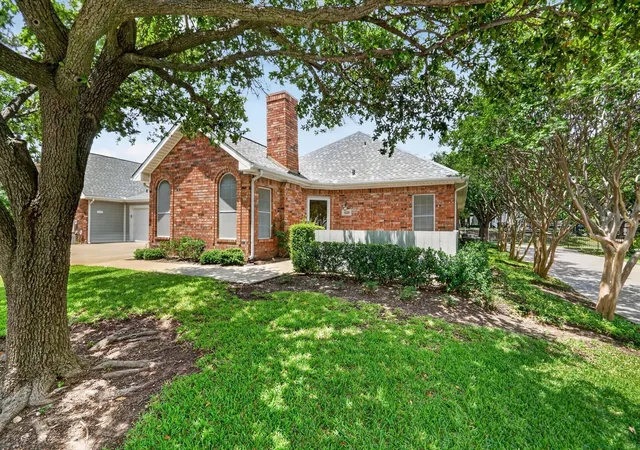 Photo 1 of Townhouse for sale at 6120 Haley Ln, Fort Worth, TX 76132 | MLS# 21296731 | Listing updated on 2026-07-07