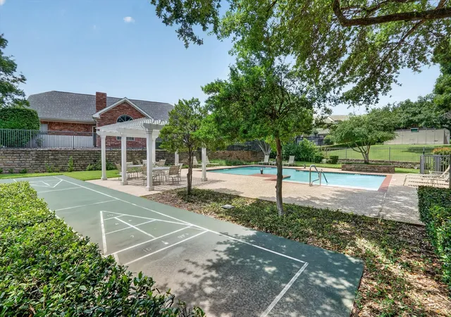 Photo 2 of Townhouse for sale at 6120 Haley Ln, Fort Worth, TX 76132 | MLS# 21296731 | Listing updated on 2026-07-07