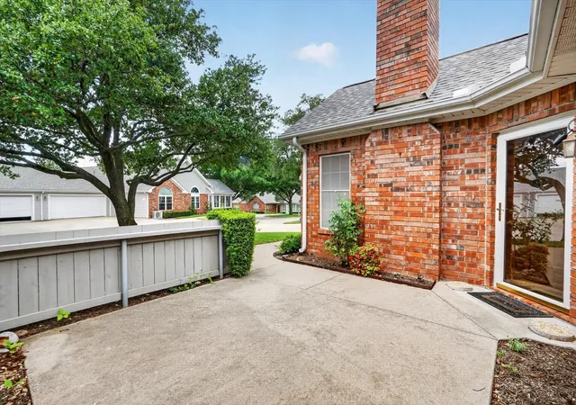 Photo 3 of Townhouse for sale at 6120 Haley Ln, Fort Worth, TX 76132 | MLS# 21296731 | Listing updated on 2026-07-07