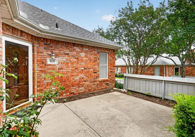 Photo 4 of Townhouse for sale at 6120 Haley Ln, Fort Worth, TX 76132 | MLS# 21296731 | Listing updated on 2026-07-07