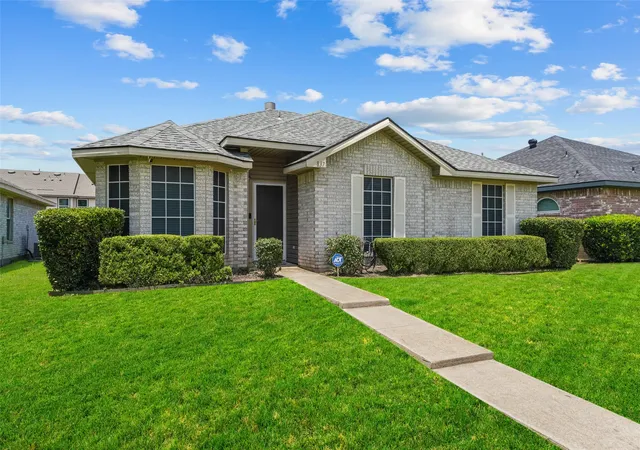 Homes for sale in Cedar Hill, TX | 837 Applewood Dr, Cedar Hill, TX 75104 | MLS# 21296781