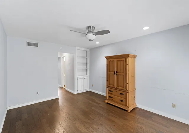 Photo 3 of Condo for sale at 1310 Speight Ave #2, Waco, TX 76706 | MLS# 21296662 | Listing updated on 2026-10-05