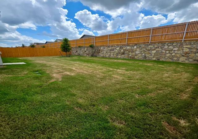Photo 4 of Single family home for sale at 218 Hidden Meadows Dr, Sherman, TX 75092 | MLS# 21296806 | Listing updated on 2026-07-27