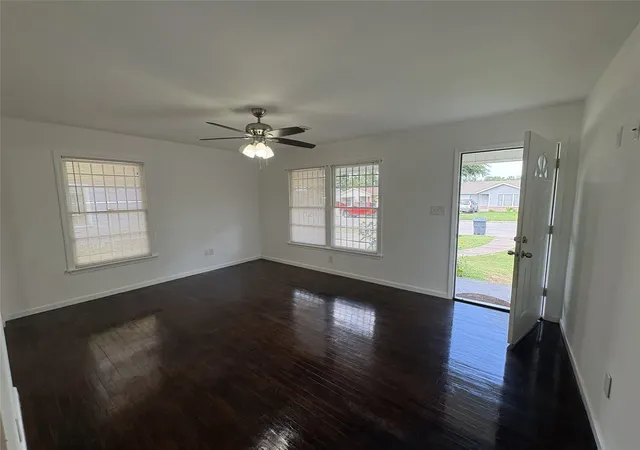 Photo 3 of Single family home for sale at 1408 Guthrie Dr, Waco, TX 76710 | MLS# 21295214 | Listing updated on 2026-09-30