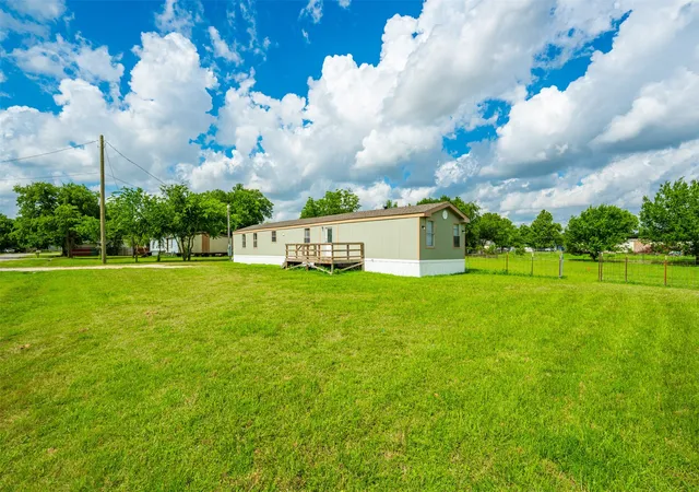 Photo 3 of Manufactured home for sale at 7009 Karen Ln, Joshua, TX 76058 | MLS# 21296804 | Listing updated on 2026-07-21