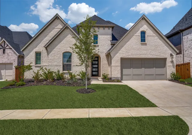 Homes for sale in Aubrey, TX | 4212 Clydesdale Dr, Aubrey, TX 76227 | MLS# 21295972