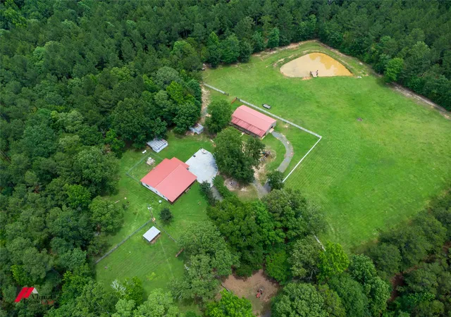 3rd image of 125 Honeysuckle Dr, Converse, LA 71419 | MLS# 21295429