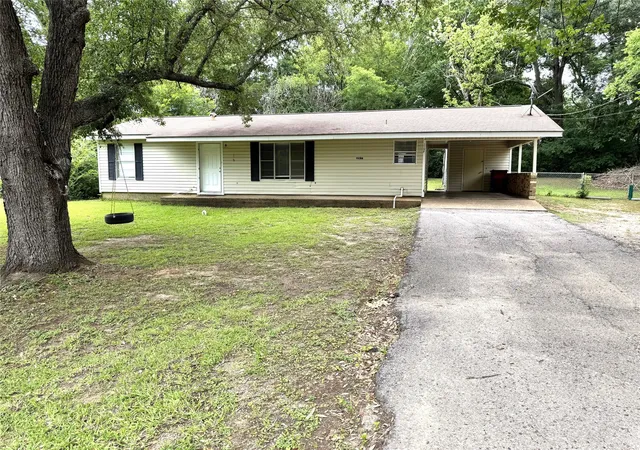 1st image of 1138 Clay, Canton, TX 75103 | MLS# 21296935