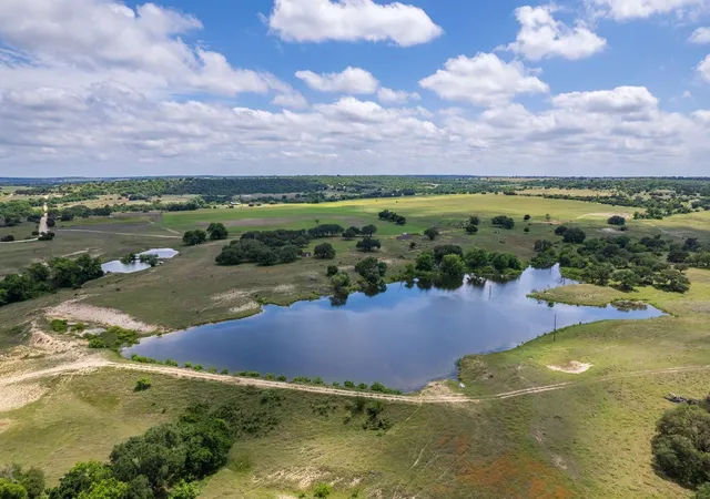 Photo 4 of House for sale at 1385 County Road 536, Hamilton, TX 76531 | MLS# 21289407 | Listing updated on 2026-07-20