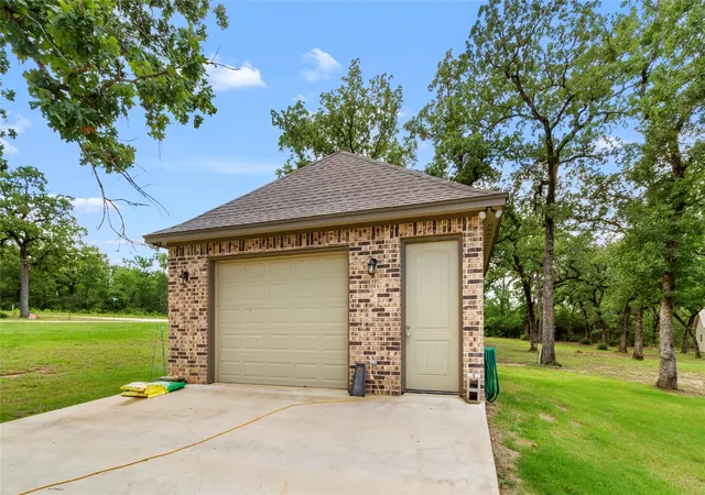 Homes for sale in Marquez, TX | 450 County Road 3674, Marquez, TX 77865 | MLS# 21296555
