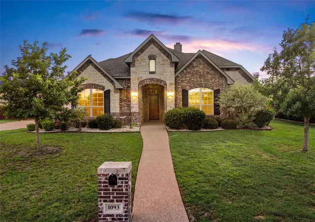 Photo 1 of Single family home for sale at 1093 Hesselridge Dr, Hewitt, TX 76643 | MLS# 21295141 | Listing updated on 2026-10-04