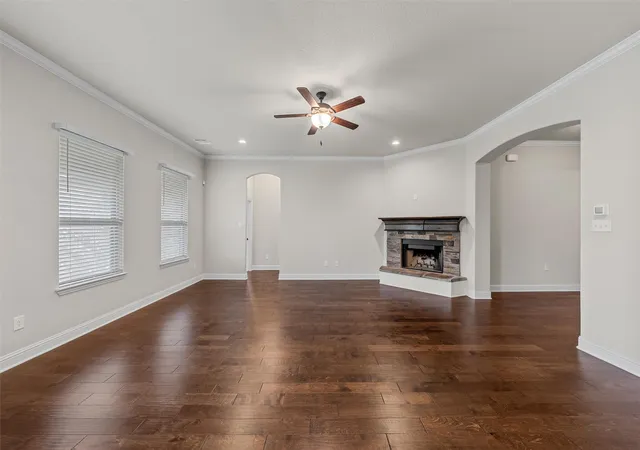 Photo 4 of Single family home for sale at 1093 Hesselridge Dr, Hewitt, TX 76643 | MLS# 21295141 | Listing updated on 2026-10-04