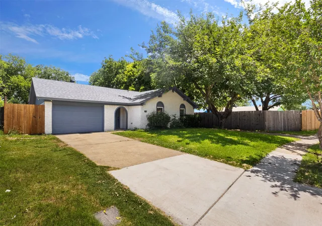Photo 1 of Sale Pending at 1065 Sunset Cir, Garland, TX 75040 | MLS# 21293313 | Listing updated on 2026-09-29