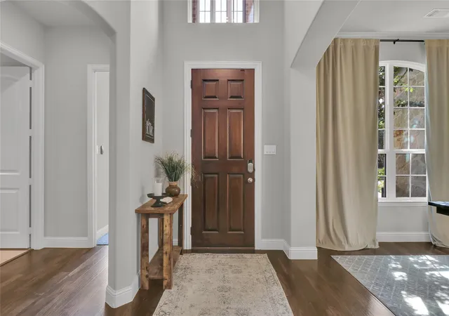 Photo 3 of Single family home for sale at 12428 Eagle Narrows Dr, Fort Worth, TX 76179 | MLS# 21297202 | Listing updated on 2026-07-16