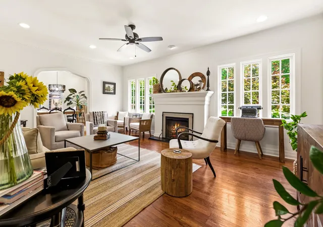 Photo 3 of Sale Pending at 5406 Mercedes Ave, Dallas, TX 75206 | MLS# 21297237 | Listing updated on 2026-07-16