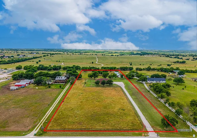 Photo 3 of Single family home for sale at 483 Christy Kay Ln, Rhome, TX 76078 | MLS# 21295993 | Listing updated on 2026-08-22