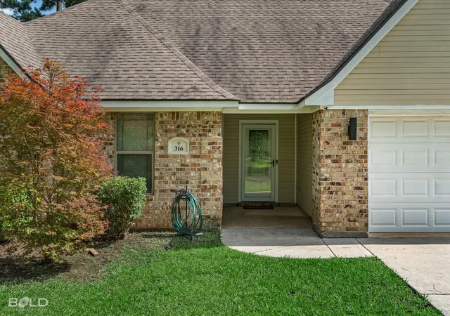 Homes for sale in Haughton, LA | 316 E Mckinley Ave, Haughton, LA 71037 | MLS# 21295328