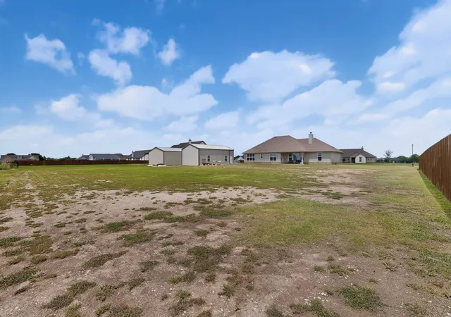 Homes for sale in Oak Ridge, TX | 2721 Burr Oak Rd, Oak Ridge, TX 75161 | MLS# 21297272