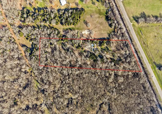 Photo 3 of Sale Pending at 3402 County Road 1160, Greenville, TX 75401 | MLS# 21297082 | Listing updated on 2026-08-05