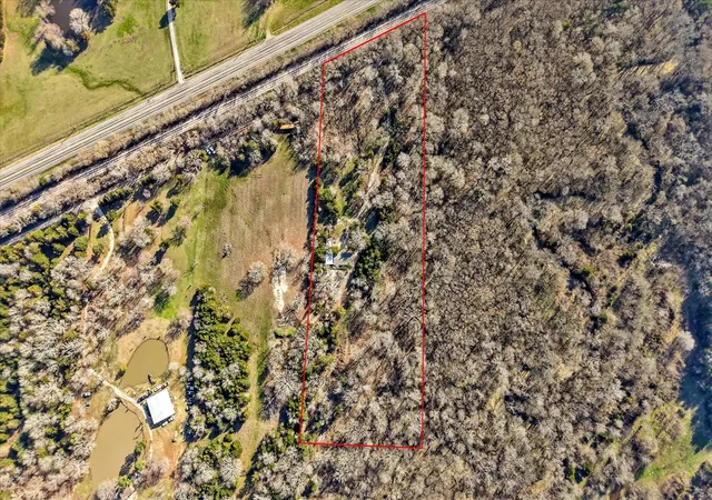 Photo 4 of Sale Pending at 3402 County Road 1160, Greenville, TX 75401 | MLS# 21297082 | Listing updated on 2026-08-05