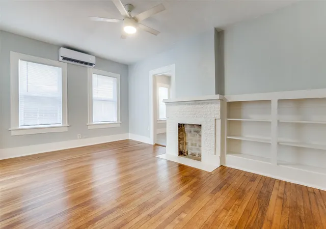 Photo 4 of Multi family home for sale at 5211 Worth St, Dallas, TX 75214 | MLS# 21296279 | Listing updated on 2026-08-06