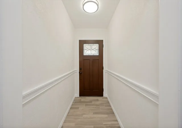 Photo 3 of Single family home for sale at 301 Hillcrest Dr, Midlothian, TX 76065 | MLS# 21296811 | Listing updated on 2026-08-22